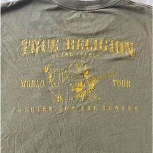 True Religion men’s tshirt
